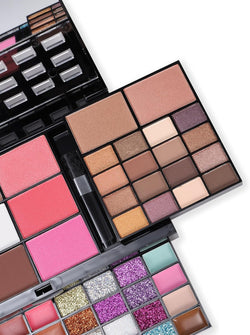 Image of 39 Eyeshadows, Blush, Compact Powder, Lipsticks & Brushes – Waterproof