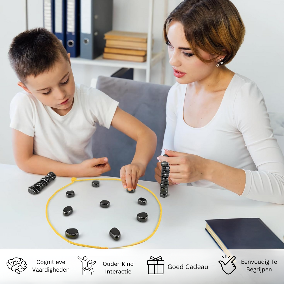 Magnetic Travel Chess Set for Smart Entertainment - CheckMate