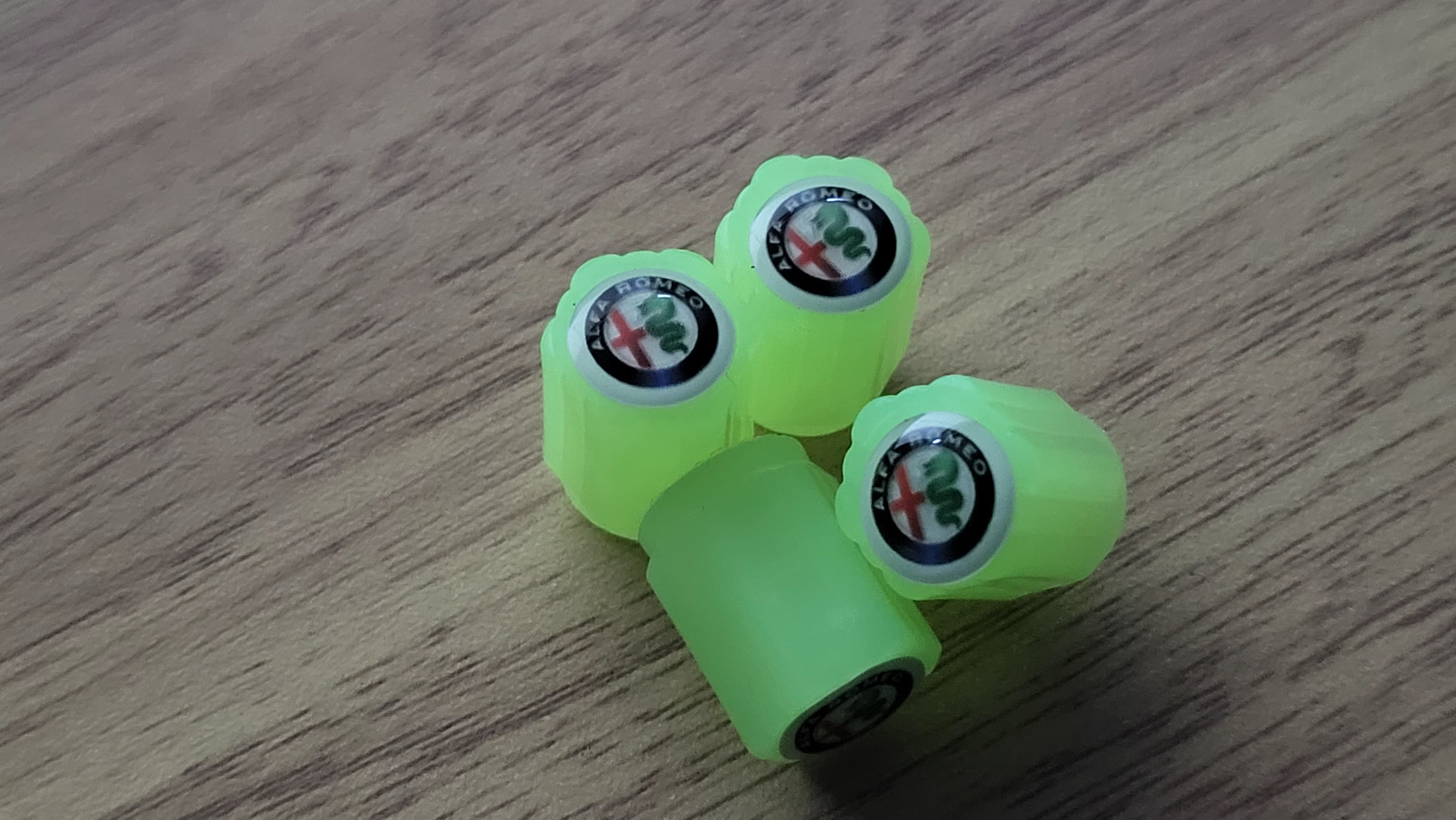 LED Glow-in-the-Dark Valve Caps – Style & Safety for Your Wheels