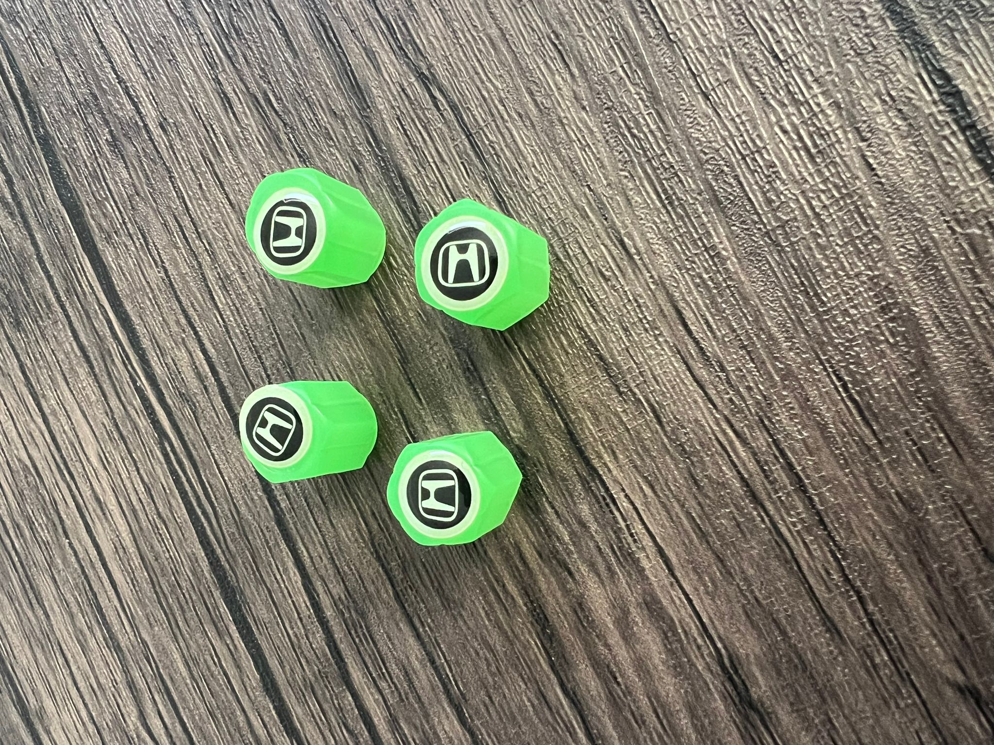 LED Glow-in-the-Dark Valve Caps – Style & Safety for Your Wheels