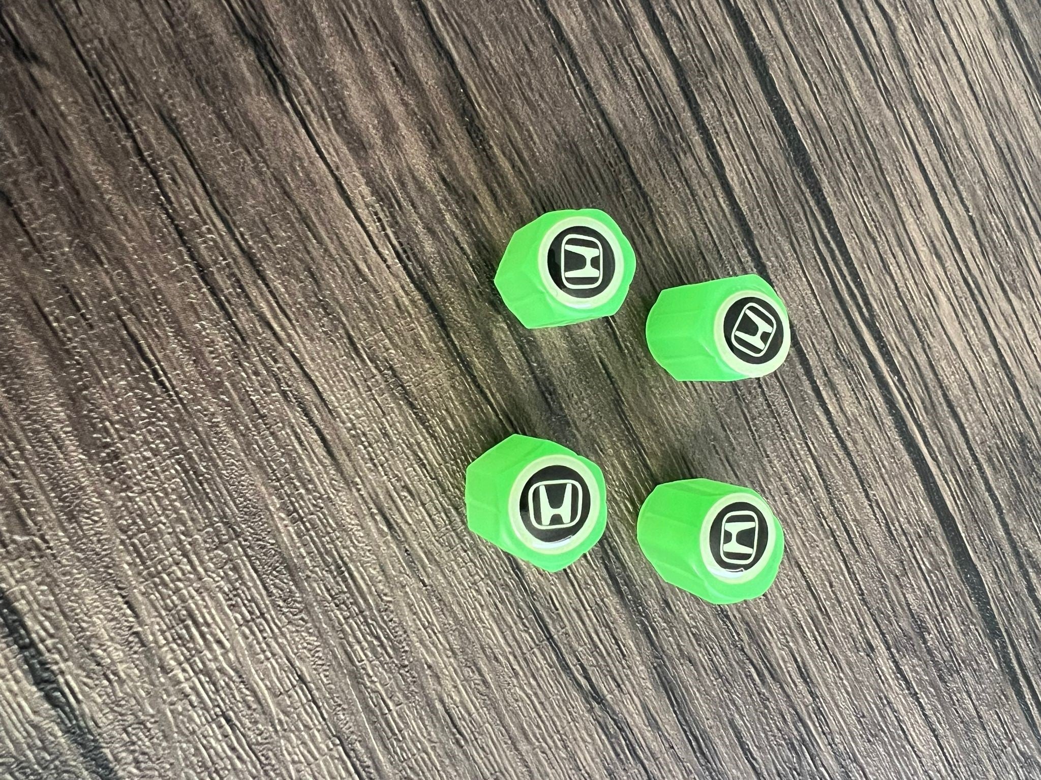 LED Glow-in-the-Dark Valve Caps – Style & Safety for Your Wheels