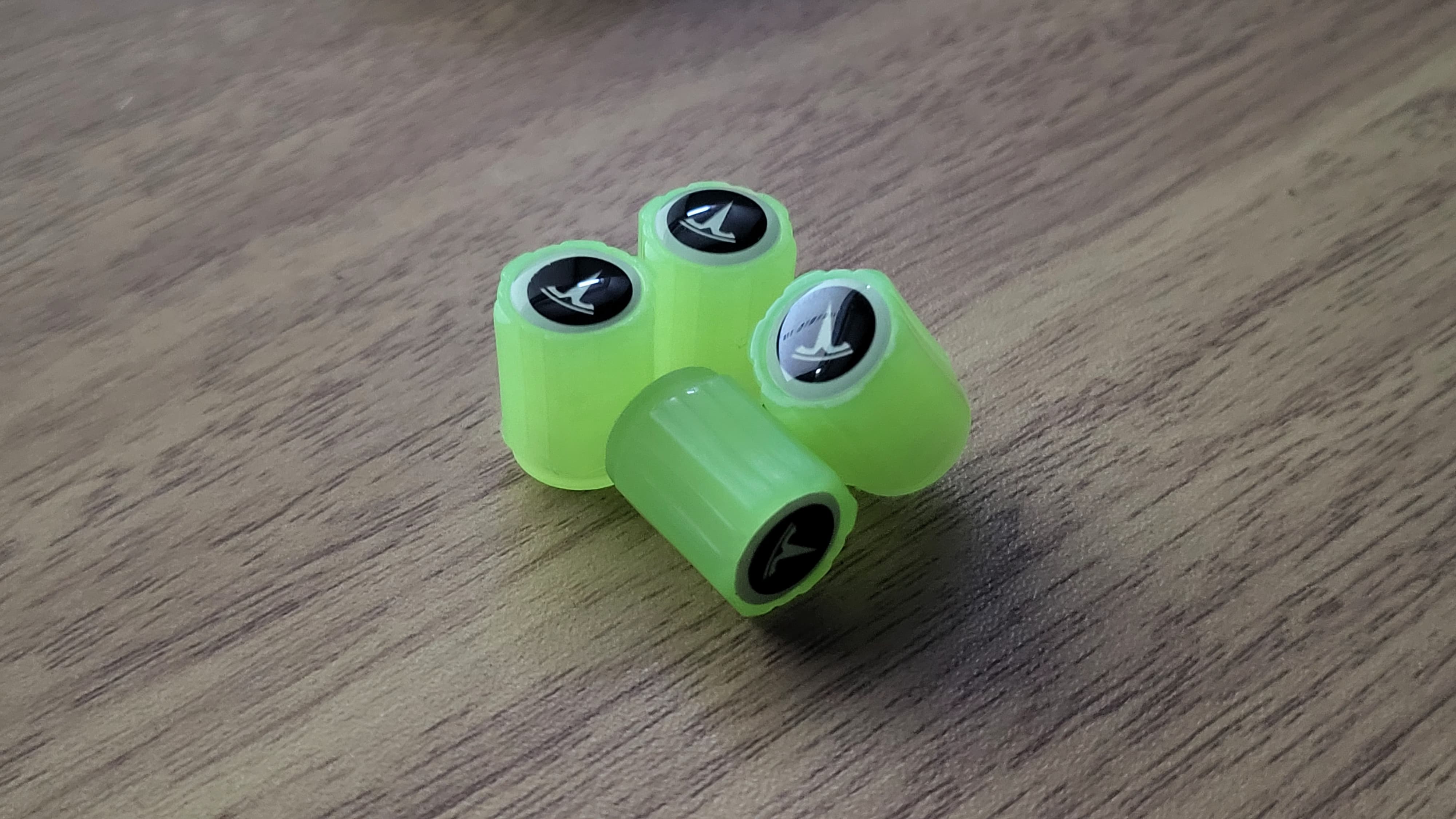 LED Glow-in-the-Dark Valve Caps – Style & Safety for Your Wheels